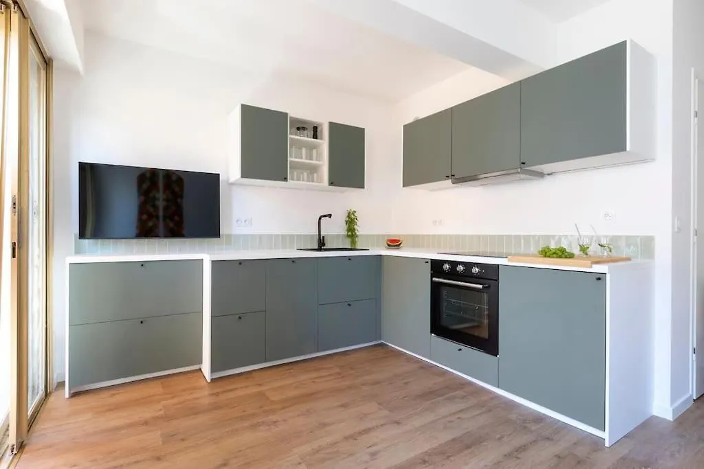 Apartment L2 2P Moliere Balcons/Ac/Wifi/5Mins Tram & 10Mins Mer Nice
