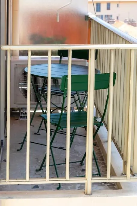 L2 2P Moliere Balcons/Ac/Wifi/5Mins Tram & 10Mins Mer Nice 0*,  France